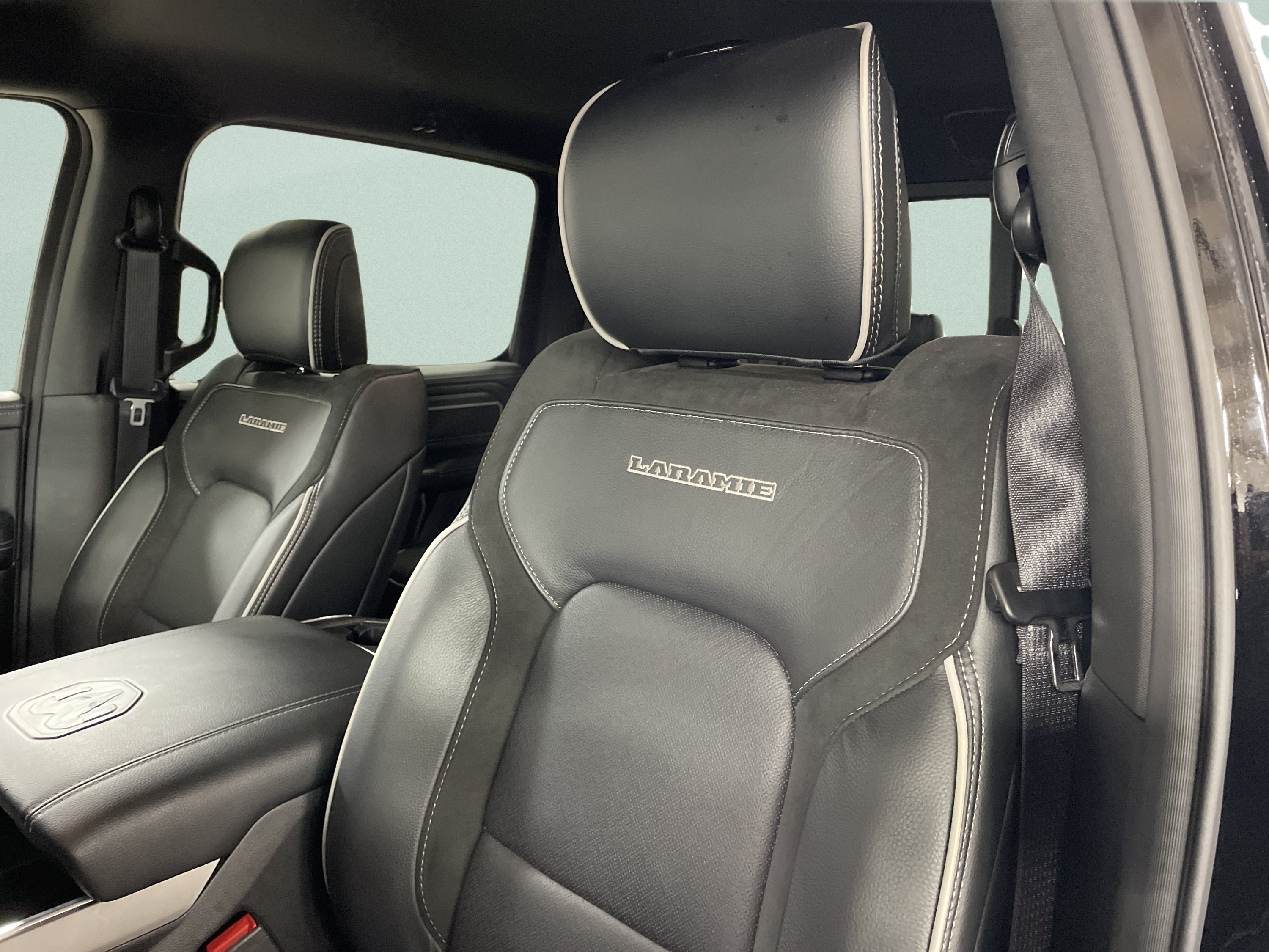 Used 2026 RAM 1500 Laramie AWD/4WD image 13