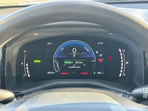 Used 2025 Toyota Camry LE image 15