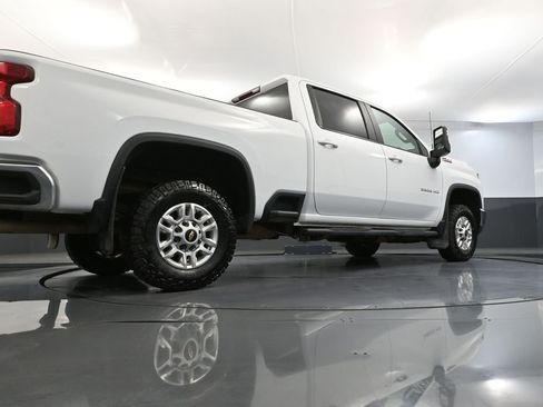 Used 2024 Chevrolet Silverado 2500 LT image 54