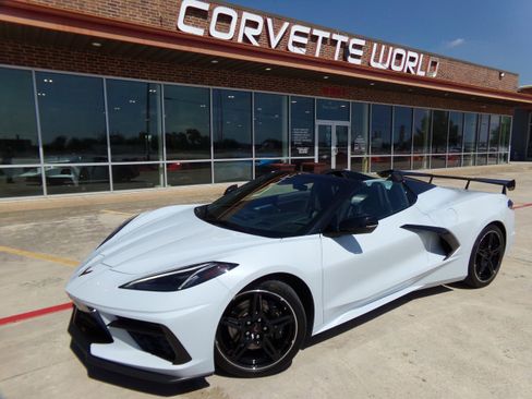 Used 2022 Chevrolet Corvette Stingray Preferred Conv w/ Z51 Performance Package RWD image 1
