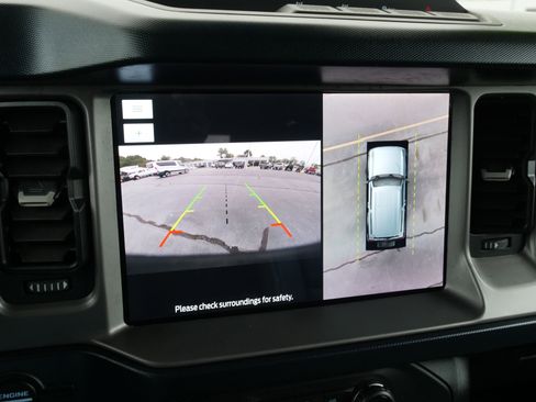 Used 2023 Ford Bronco Outer Banks image 27