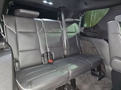 Used 2024 Cadillac Escalade Premium Luxury w/ Performance Package image 7