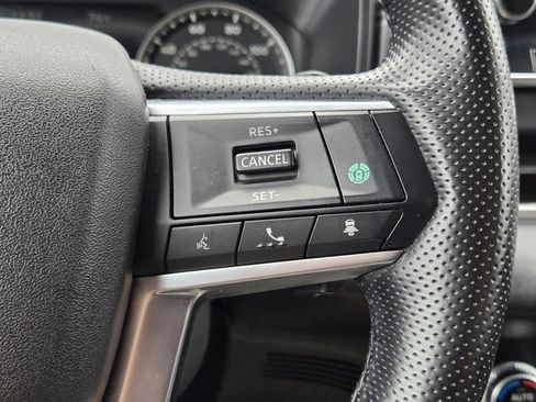 Used 2024 Mitsubishi Outlander SE image 27