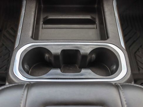 Used 2020 Chevrolet Silverado 1500 LT Trail Boss w/ Midnight Edition image 31