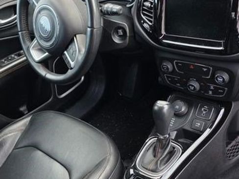 Used 2019 Jeep Compass Limited AWD/4WD image 8