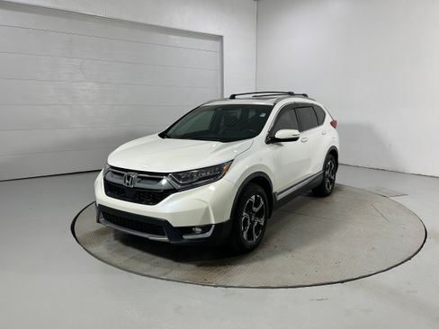Used 2018 Honda CR-V Touring image 19