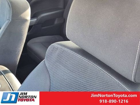 Used 2018 Chevrolet Silverado 1500 LT w/ All Star Edition image 17