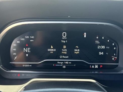 Used 2023 GMC Yukon XL AT4 AWD/4WD image 31