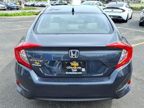 Used 2018 Honda Civic EX image 11