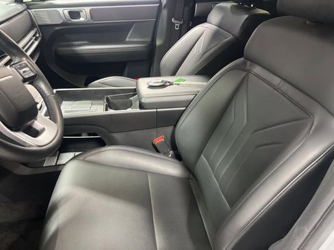 Used 2025 Hyundai Santa Fe SEL image 8