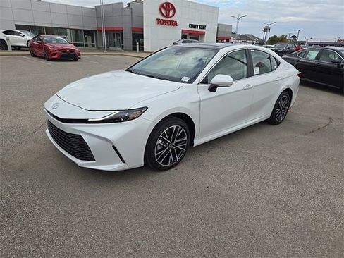 New 2026 Toyota Camry XLE image 8