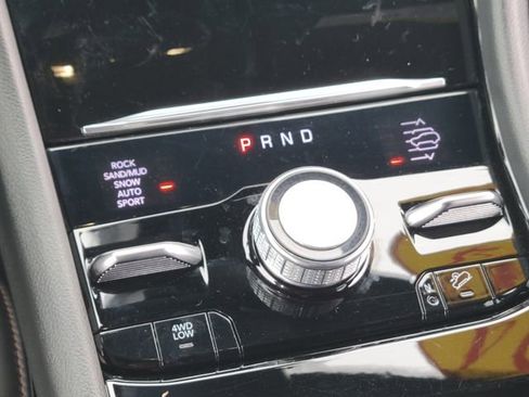 Used 2024 Jeep Grand Cherokee Summit w/ High Altitude Package image 12