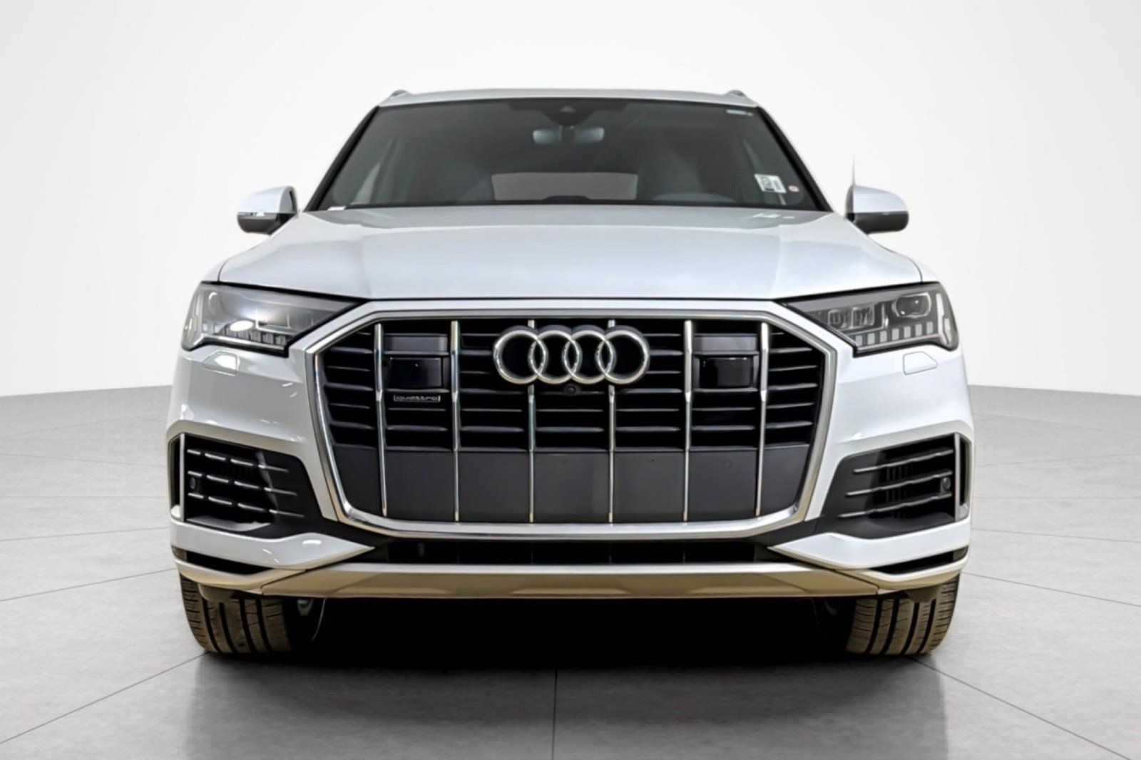 Used 2023 Audi Q7 3.0T Premium w/ Convenience Package AWD/4WD image 8