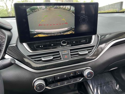 Used 2023 Nissan Altima 2.5 SR w/ SR Premium Package image 34