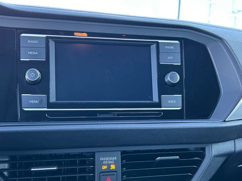 Used 2021 Volkswagen Jetta SE image 25