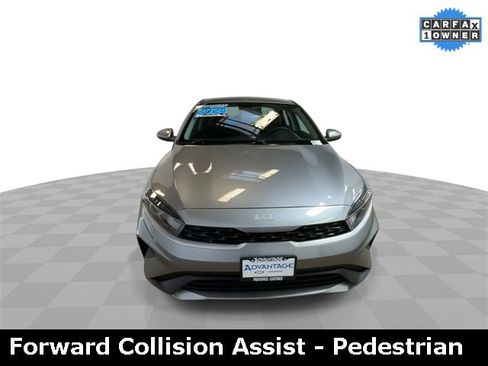 Used 2024 Kia Forte LXS image 3