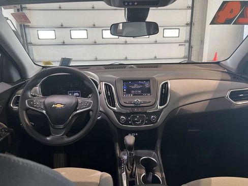 Used 2024 Chevrolet Equinox LS FWD image 12