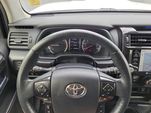 Used 2023 Toyota 4Runner TRD Off-Road Premium w/ Moonroof Package AWD/4WD image 21