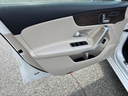 Used 2019 Mercedes-Benz A 220 4MATIC image 10