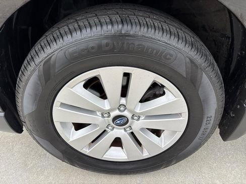 Used 2015 Subaru Outback 2.5i Premium AWD/4WD image 11