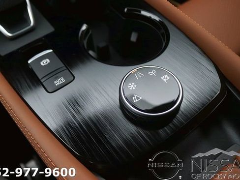 New 2026 Nissan Rogue Platinum w/ Platinum Premium Package AWD/4WD image 20