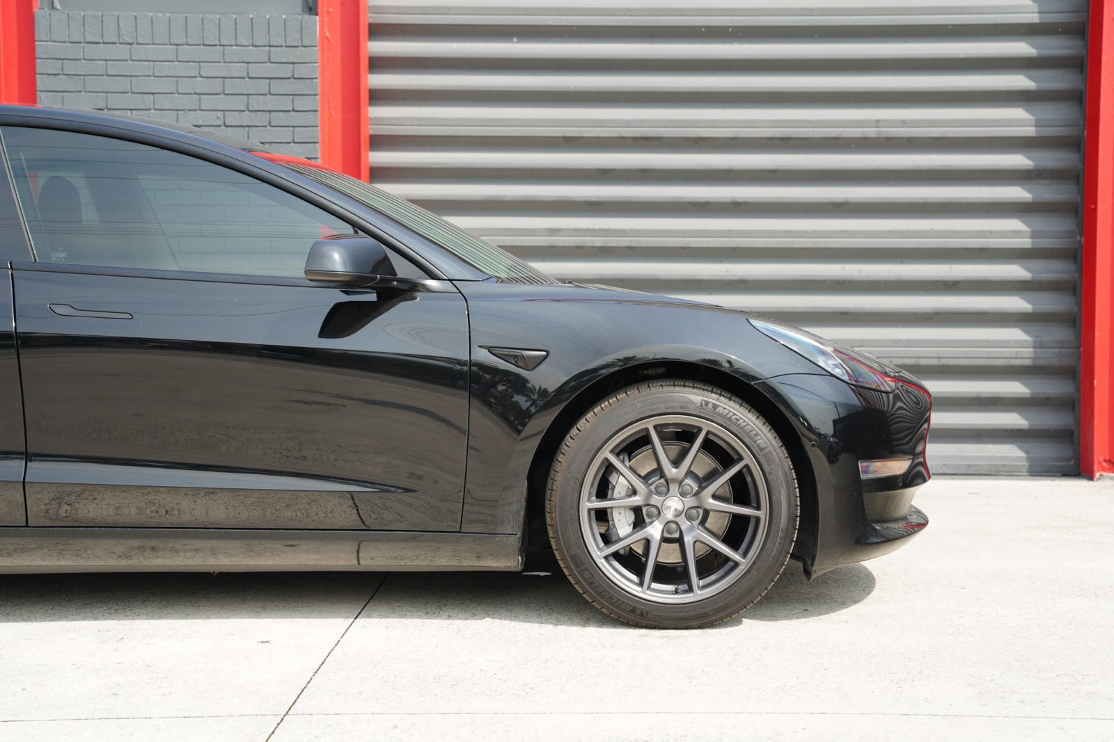 Used 2021 Tesla Model 3 Standard Range Plus RWD image 2