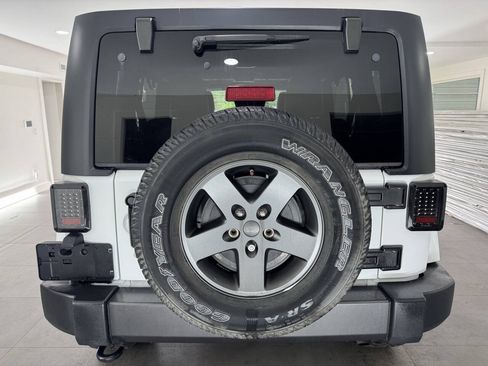Used 2016 Jeep Wrangler Unlimited Sport AWD/4WD image 5