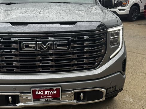 Used 2024 GMC Sierra 1500 Denali Ultimate AWD/4WD image 5
