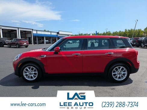 Used 2019 MINI Cooper Clubman w/ Storage Package FWD image 6