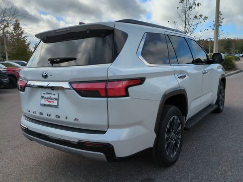 Used 2023 Toyota Sequoia Limited image 6