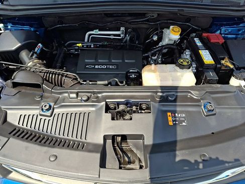 Certified 2020 Chevrolet Trax LT w/ LT Convenience Package FWD image 26