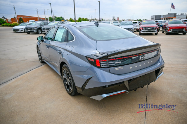 Used 2025 Hyundai Sonata SEL FWD image 3