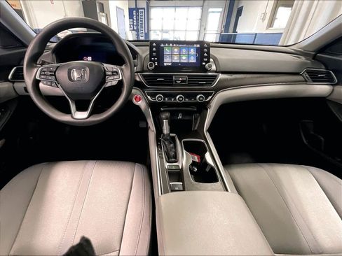 Used 2020 Honda Accord EX image 21
