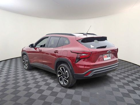 Used 2024 Chevrolet Trax RS w/ Sunroof Package image 7