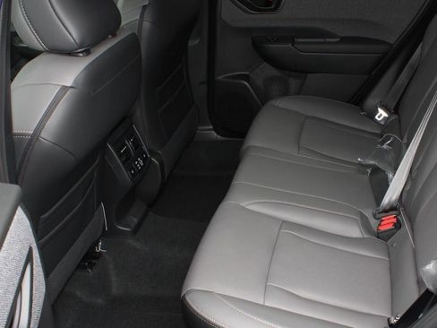 New 2026 Subaru Outback Limited AWD/4WD image 19