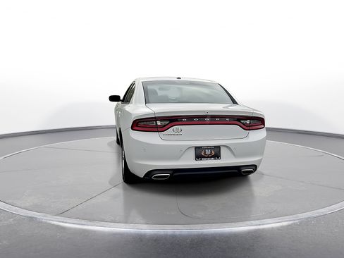Used 2022 Dodge Charger SXT RWD image 7