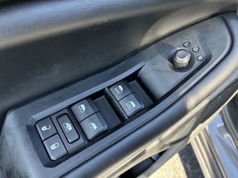 Used 2023 Jeep Grand Cherokee Altitude AWD/4WD image 17