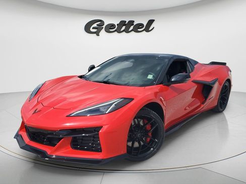 Used 2025 Chevrolet Corvette Z06 RWD image 1