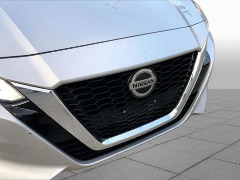Used 2021 Nissan Altima 2.5 SV FWD image 26