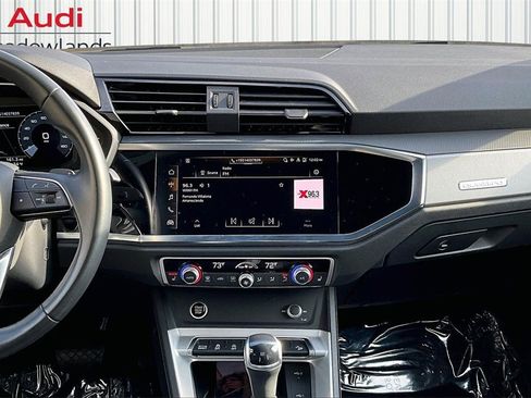 Used 2024 Audi Q3 2.0T Premium Plus w/ Premium Plus Package image 9