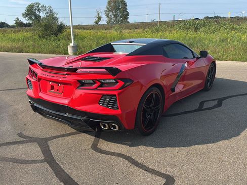 Used 2022 Chevrolet Corvette Stingray Premium Conv w/ Z51 Performance Package RWD image 5