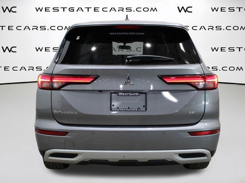 Used 2022 Mitsubishi Outlander SE image 7