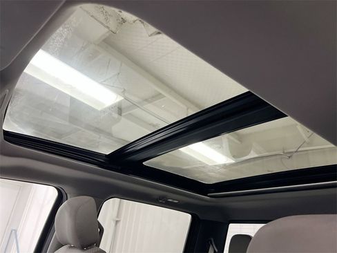 Used 2019 Ford F150 XLT w/ Equipment Group 302A Luxury image 19