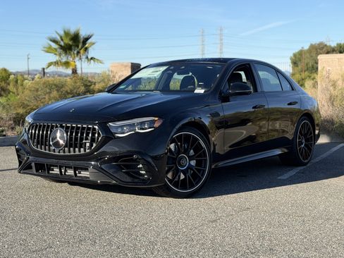 New 2026 Mercedes-Benz E 53 AMG e 4MATIC Sedan image 2