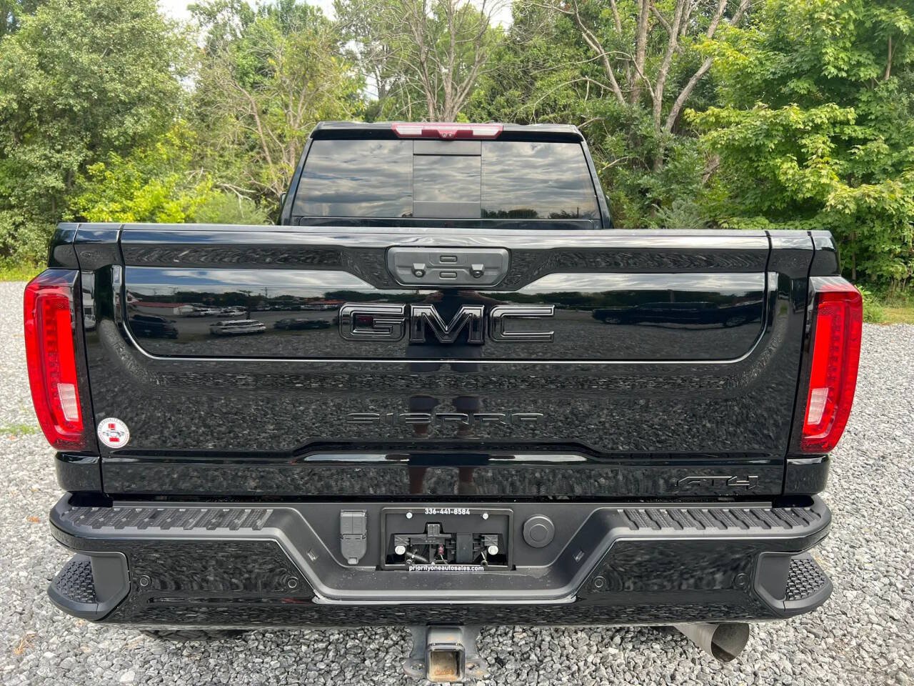 Used 2022 GMC Sierra 2500 AT4 w/ AT4 Premium Plus Package AWD/4WD image 6