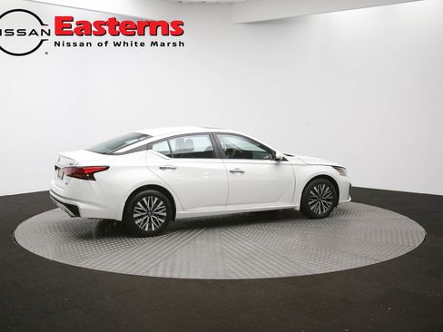 Used 2024 Nissan Altima 2.5 SV w/ SV Premium Package image 52