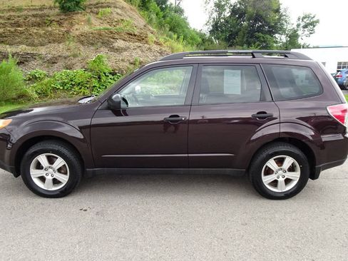 Used 2013 Subaru Forester 2.5X w/ Alloy Wheel Pkg AWD/4WD image 1