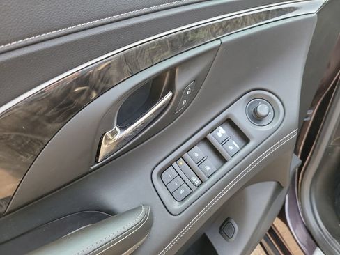 Used 2014 Buick LaCrosse Leather FWD image 24