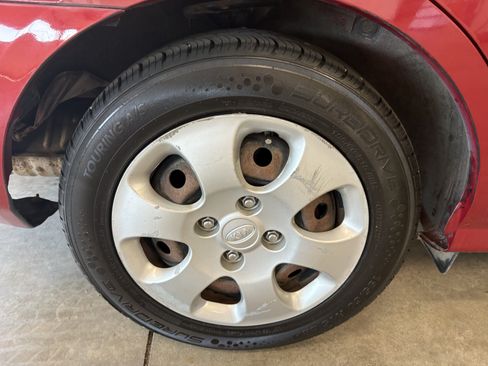 Used 2009 Kia Spectra EX FWD image 20