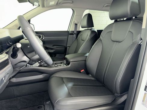 New 2026 Kia Sorento S image 13